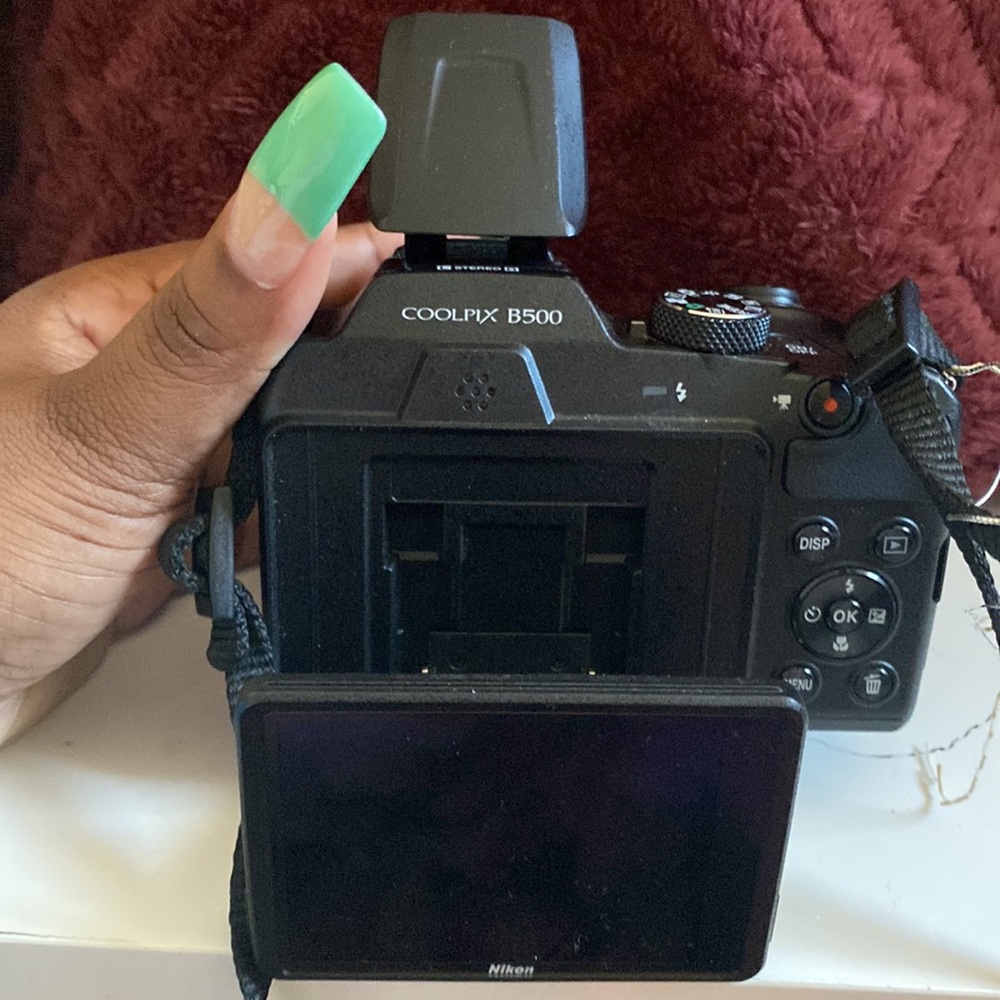 Digital camera - Picture 2 of 2